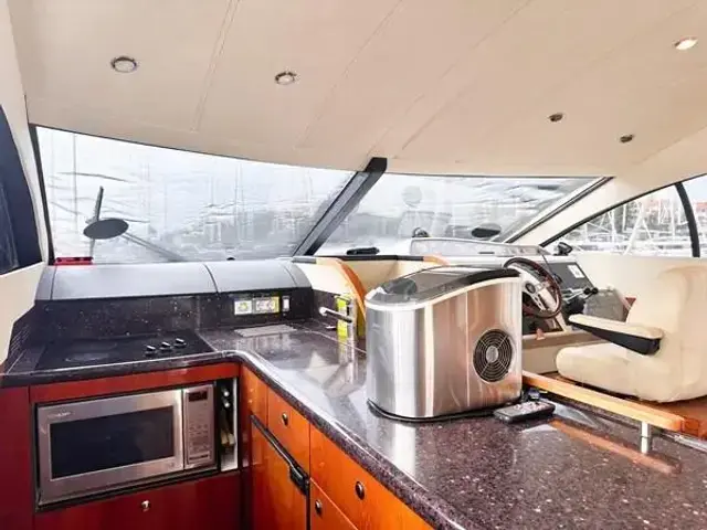 Fairline LUNA IV