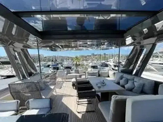 Ferretti Yachts 850