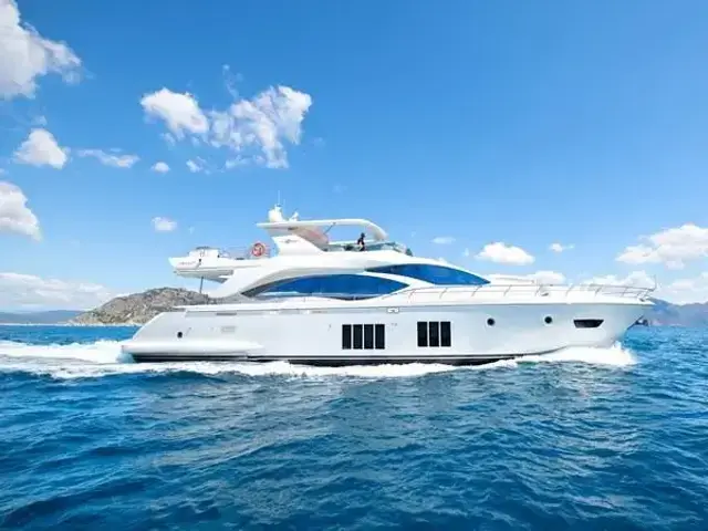 Azimut HUBO