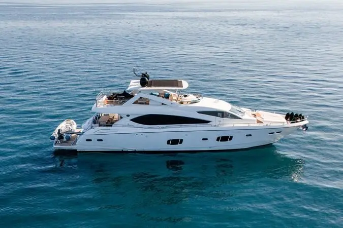 2011 Sunseeker shine r