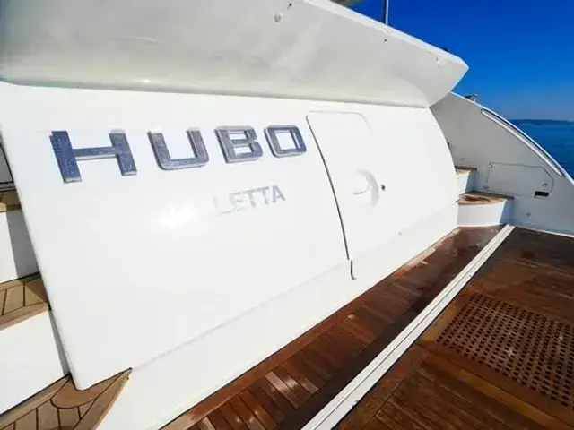 Azimut HUBO