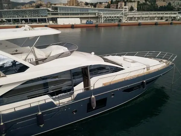 2022 Azimut celebrate life