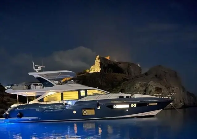 2022 Azimut celebrate life