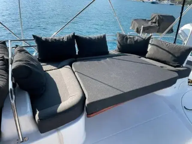 Fountaine Pajot Cumberland 46