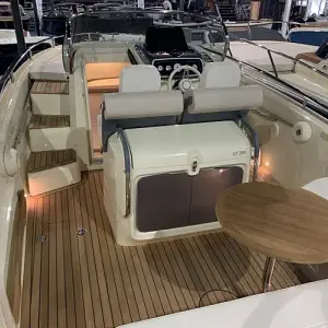 2023 Invictus yachts Invictus 280 GT met Volvo Penta V8 350 pk nieuw op voorraad