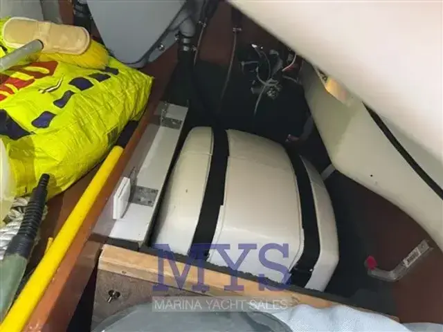 Beneteau Oceanis 37