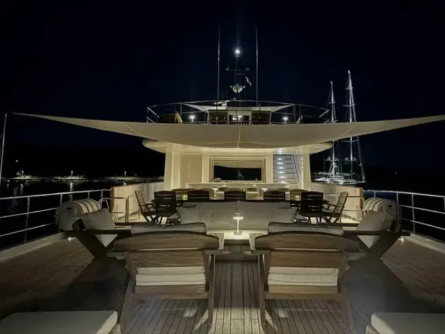 Feadship 164