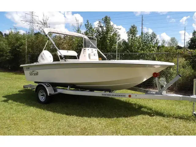 Carolina Skiff EV 180 Sea Skiff