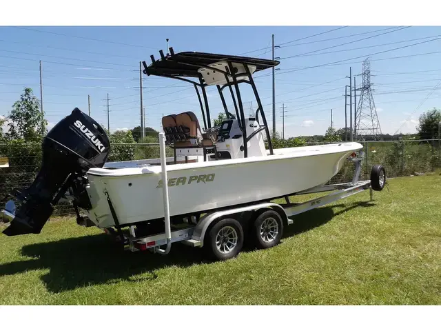 Sea Pro 230 DLX BAY