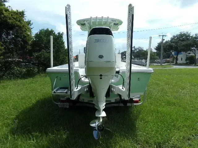 Sea Pro 248 DLX Bay