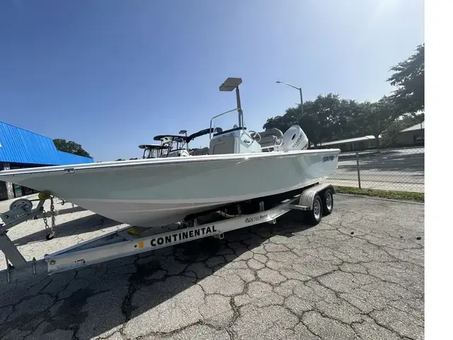 Sea Pro 210 DLX BAY