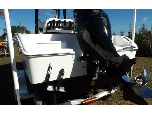 Sea Pro 222 Deep-V