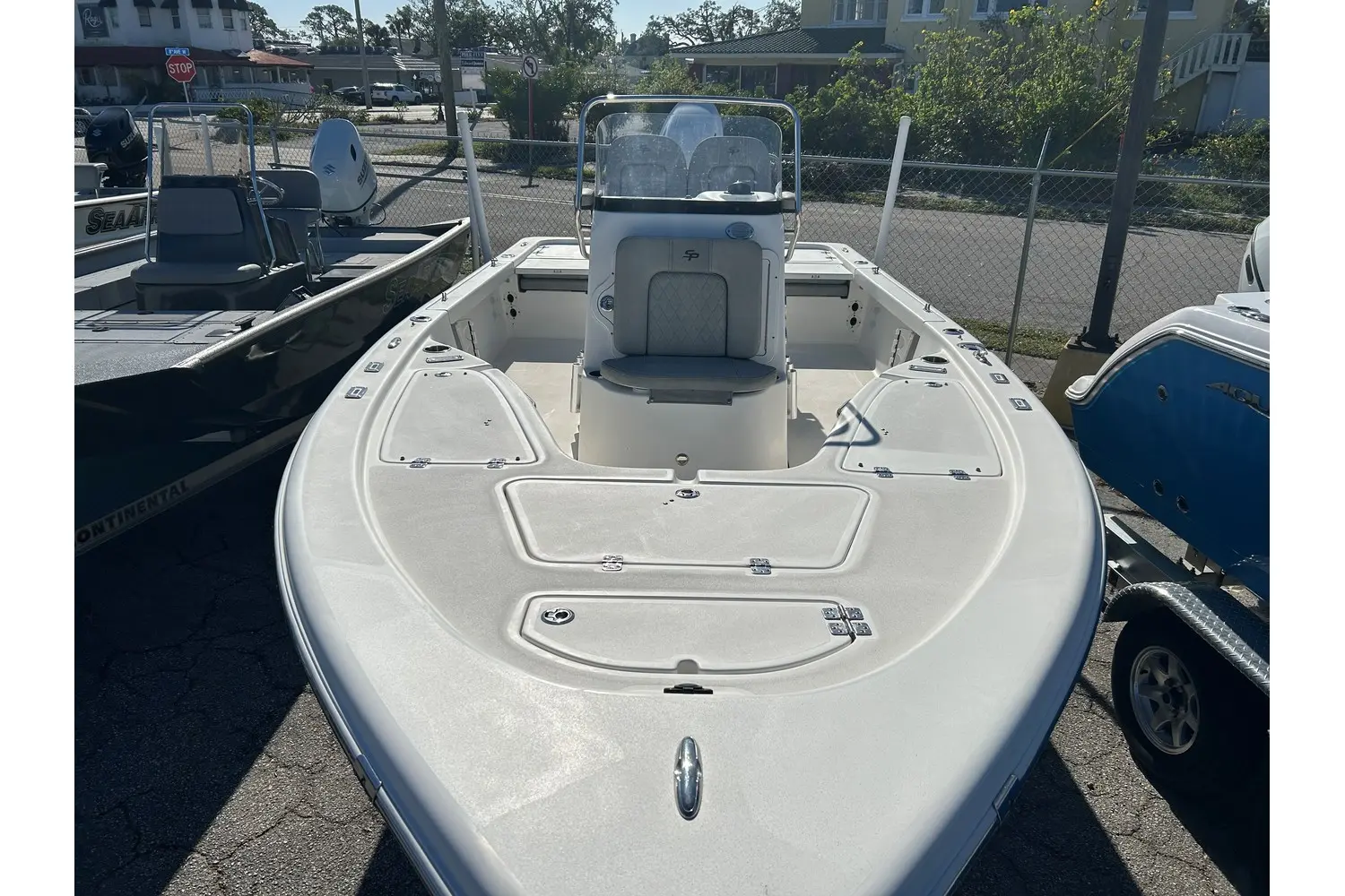 2021 Sea Pro 208 dlx bay