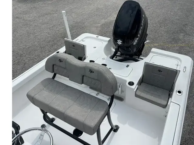 Sea Pro 210 DLX BAY