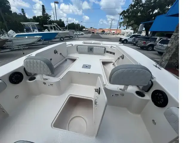 Carolina Skiff 24 Ultra Elite