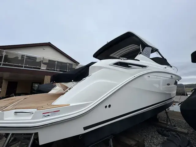 Sea Ray 320 DA