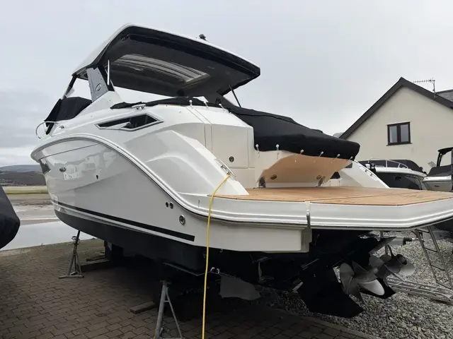 Sea Ray 320 DA