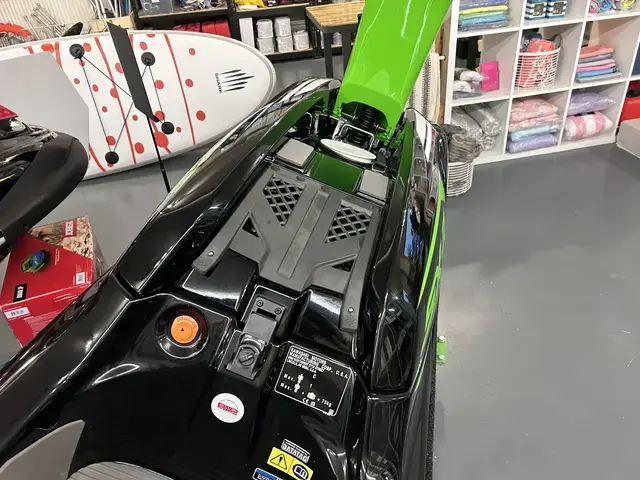 Kawasaki SX-R jetski