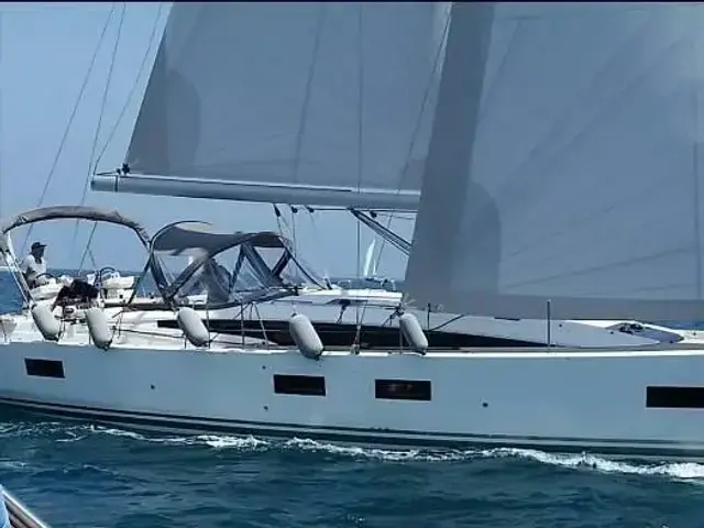 Jeanneau Yacht 54