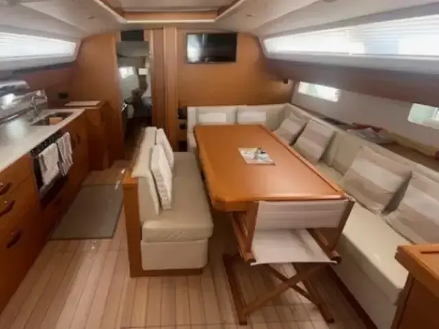 Jeanneau Yacht 54