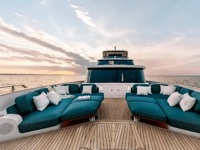 Azimut Magellano 25