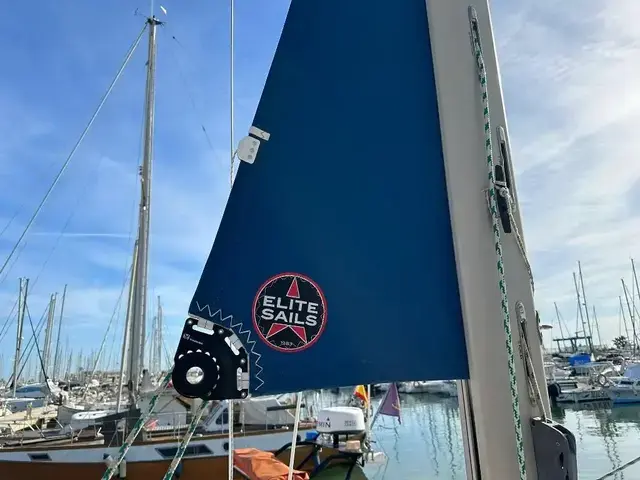 Bavaria 32