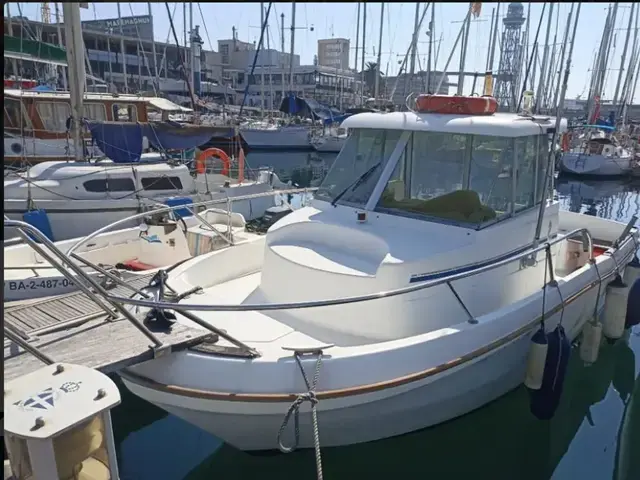 Beneteau Antares 620 Fishing