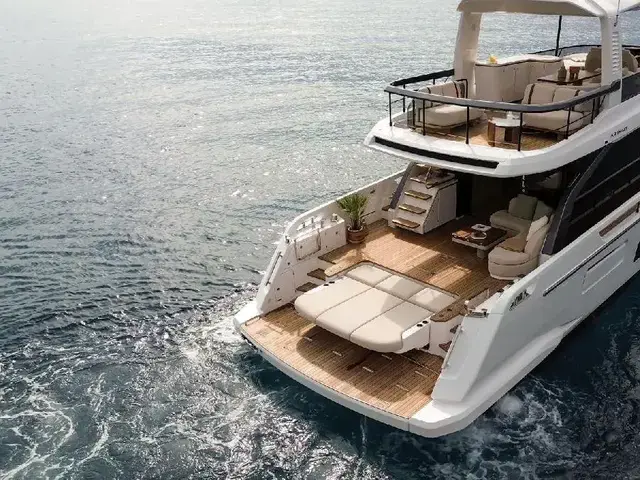 Azimut Fly 62