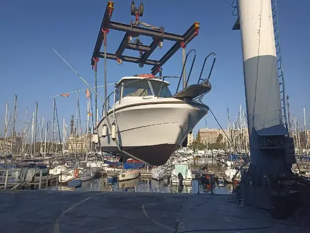 Beneteau Antares 620 Fishing