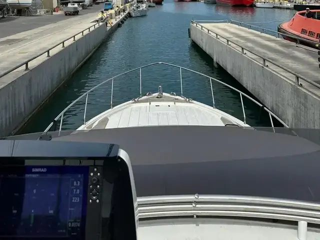 Ferretti Yachts 500