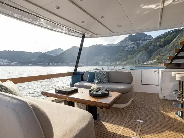 Azimut Magellano 60