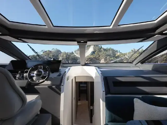 Azimut S8