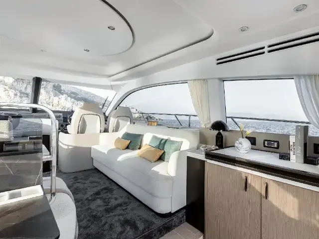 Azimut Fly 53