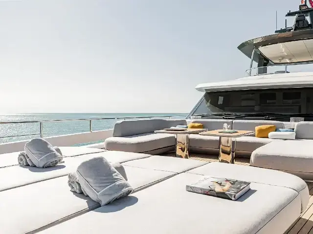 Azimut Grande 36M