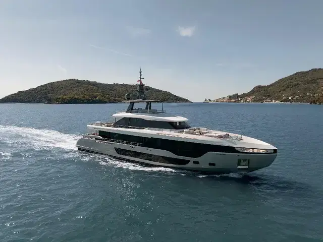 Azimut Grande 36M