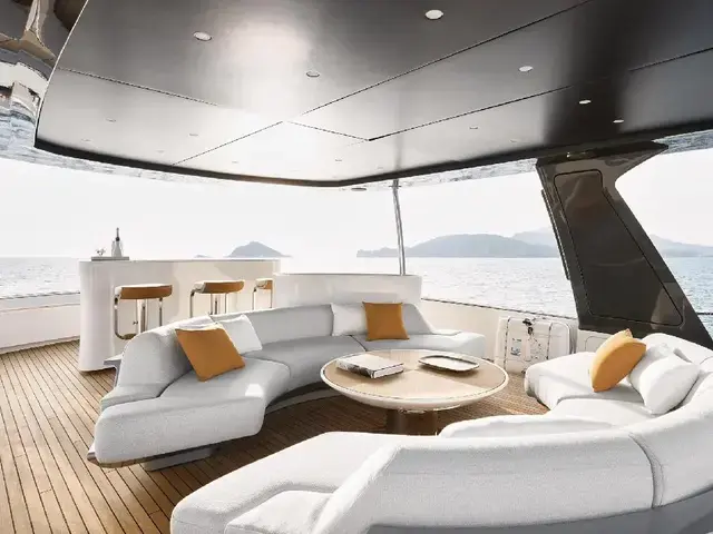 Azimut Grande Trideck