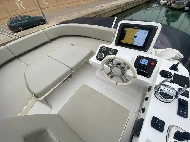 Azimut Magellano 43