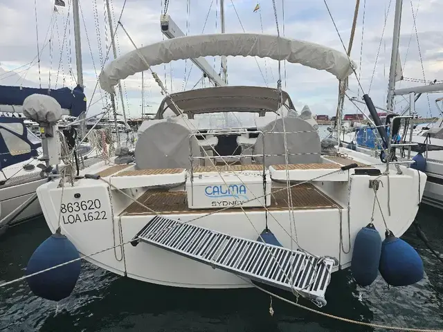 Hanse 548