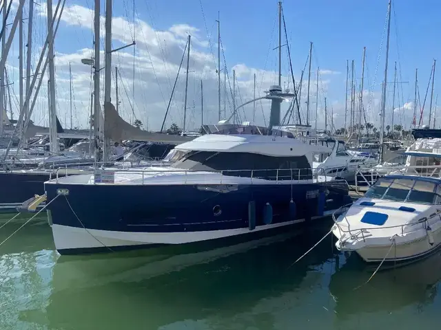 Azimut Magellano 43