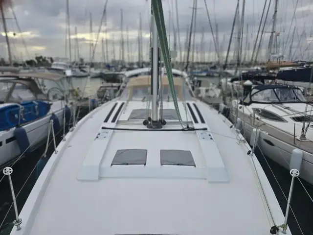 Hanse 548