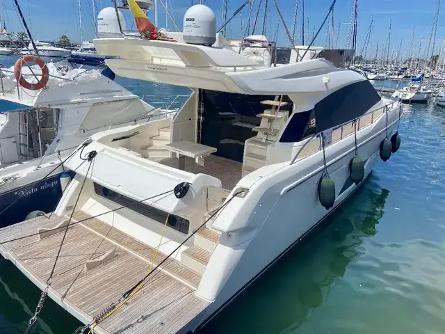 Ferretti Yachts 550