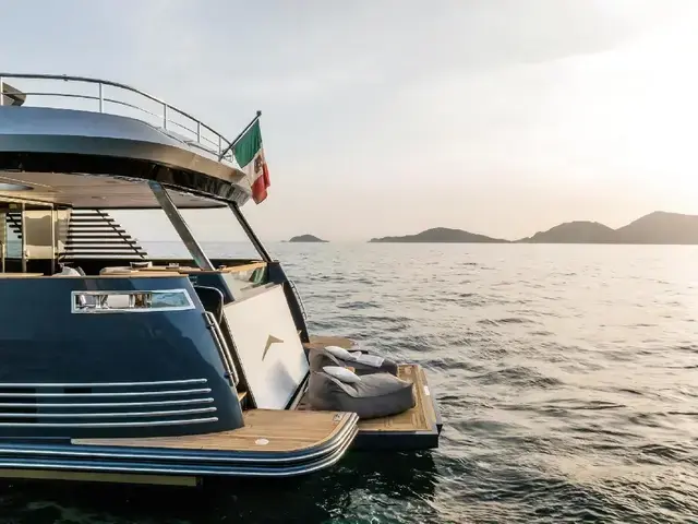 Azimut Magellano 30