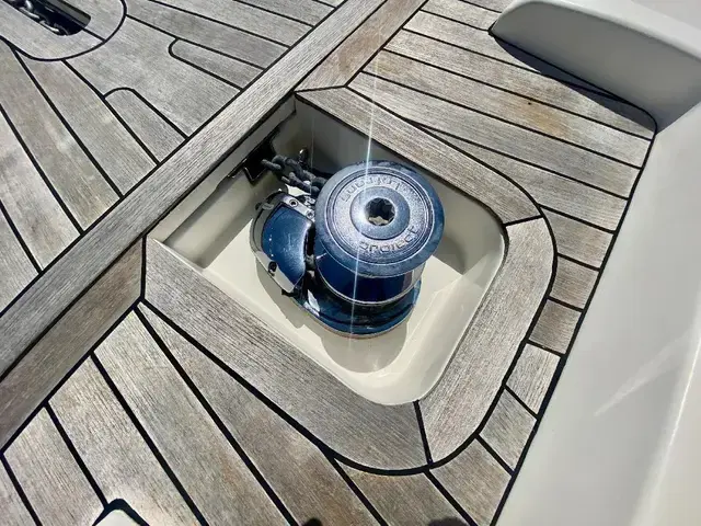 Ferretti Yachts 550