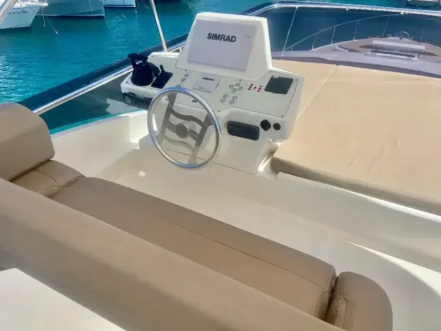 Ferretti Yachts 550