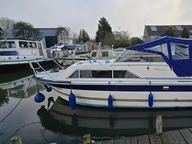 Fairline Mirage 29 Aft Cabin