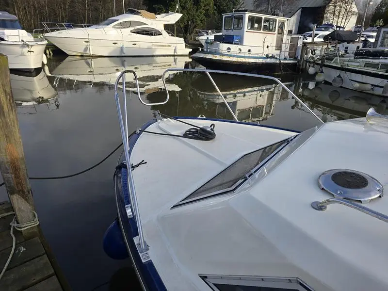 1981 Fairline mirage 29 aft cabin