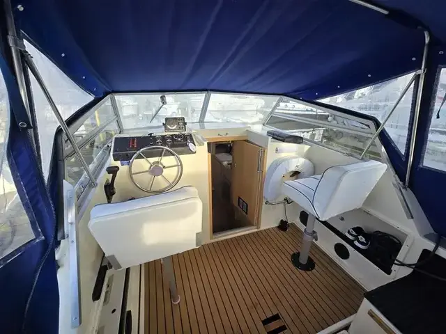 Fairline Mirage 29 Aft Cabin