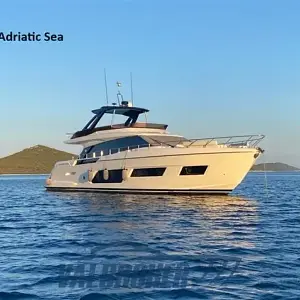 2021 Ferretti Yachts Ferretti 670