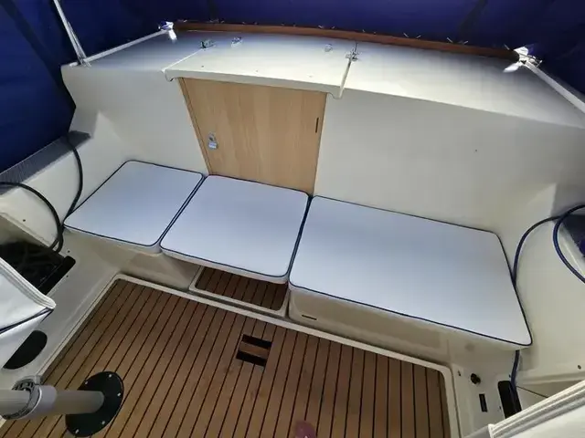 Fairline Mirage 29 Aft Cabin