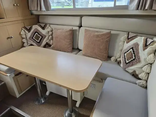 Fairline Mirage 29 Aft Cabin